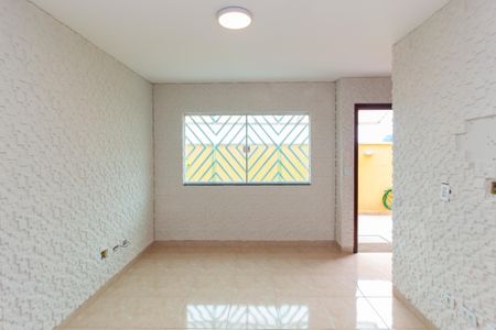 Casa de condomínio à venda com 55m², 2 quartos e 2 vagas Casa de condomínio à venda com 55m², 2 quartos e 2 vagasSala