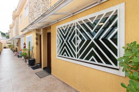 Casa de condomínio à venda com 55m², 2 quartos e 2 vagas Casa de condomínio à venda com 55m², 2 quartos e 2 vagasÁrea externa