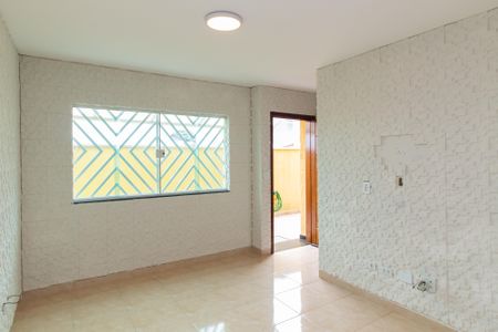 Sala de casa de condomínio à venda com 2 quartos, 55m² em Parada Xv de Novembro, São Paulo