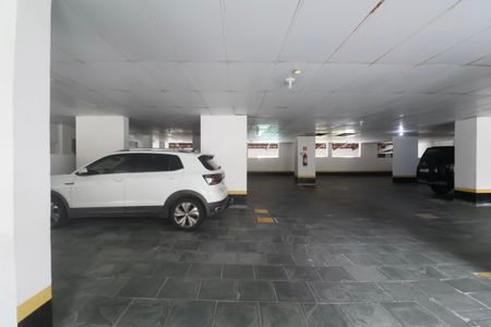 Apartamento para alugar com 93m², 4 quartos e 1 vaga Apartamento para alugar com 93m², 4 quartos e 1 vagaGaragem