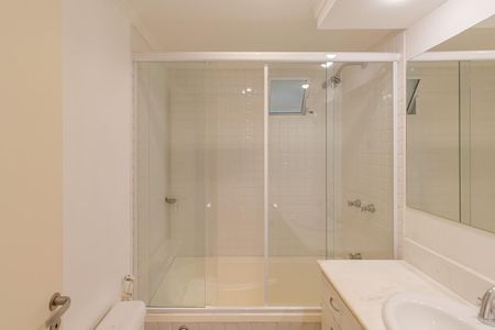 Banheiro de apartamento para alugar com 2 quartos, 120m² em Itaim Bibi, São Paulo