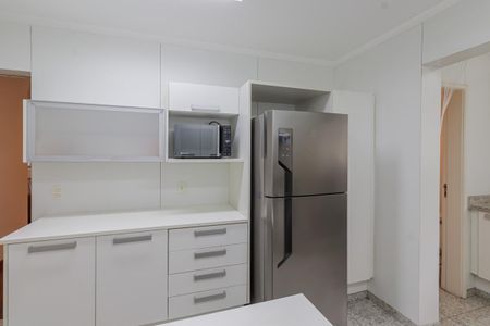 Apartamento para alugar com 120m², 2 quartos e 1 vaga Apartamento para alugar com 120m², 2 quartos e 1 vagaCozinha