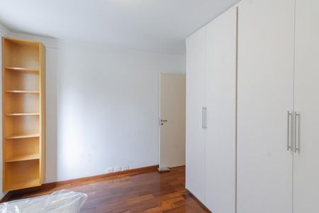Apartamento para alugar com 120m², 2 quartos e 1 vaga Apartamento para alugar com 120m², 2 quartos e 1 vagaQuarto