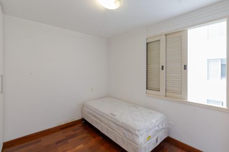 Apartamento para alugar com 120m², 2 quartos e 1 vaga Apartamento para alugar com 120m², 2 quartos e 1 vagaQuarto