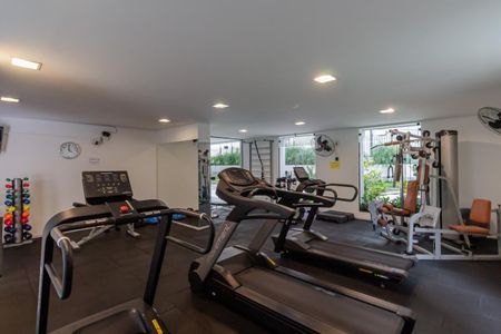 Apartamento para alugar com 120m², 2 quartos e 1 vaga Apartamento para alugar com 120m², 2 quartos e 1 vagaÁrea comum - Academia