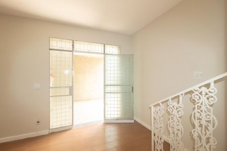 Sala de casa para alugar com 2 quartos, 200m² em Campo Grande, Rio de Janeiro