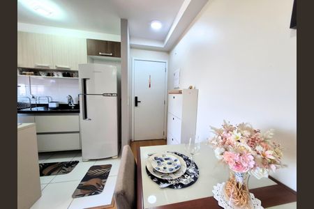 Sala de apartamento à venda com 2 quartos, 46m² em Parque das Nações, Santo André