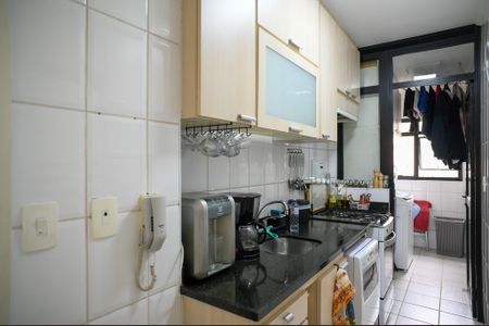 Apartamento para alugar com 67m², 2 quartos e 1 vagaCozinha