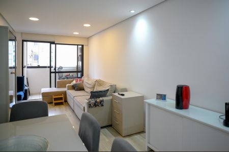 Apartamento para alugar com 67m², 2 quartos e 1 vagaSala
