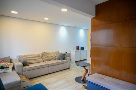 Apartamento para alugar com 67m², 2 quartos e 1 vagaSala