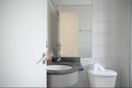 Apartamento para alugar com 67m², 2 quartos e 1 vagaBanheiro Social