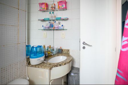 Apartamento para alugar com 67m², 2 quartos e 1 vagaBanheiro Quarto 1 - Suite