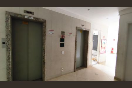 Apartamento à venda com 63m², 3 quartos e 1 vagaElevadores