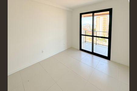 Apartamento para alugar com 68m², 1 quarto e 1 vagaSala
