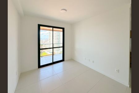 Apartamento para alugar com 68m², 1 quarto e 1 vagaSala