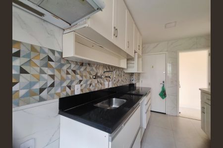 Apartamento para alugar com 96m², 4 quartos e 2 vagas Apartamento para alugar com 96m², 4 quartos e 2 vagasCozinha