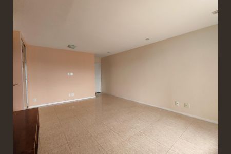 Sala de apartamento para alugar com 4 quartos, 96m² em Recreio dos Bandeirantes, Rio de Janeiro
