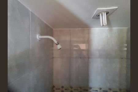Apartamento para alugar com 96m², 4 quartos e 2 vagas Apartamento para alugar com 96m², 4 quartos e 2 vagasBanheiro social
