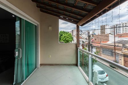 Casa à venda com 220m², 3 quartos e 2 vagasVaranda Suíte 1 e 2