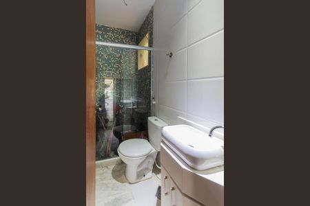 Casa à venda com 220m², 3 quartos e 2 vagasBanheiro Suíte 3