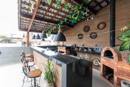 Casa à venda com 220m², 3 quartos e 2 vagasCobertura