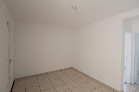 Sala de apartamento para alugar com 2 quartos, 51m² em Planalto, Belo Horizonte