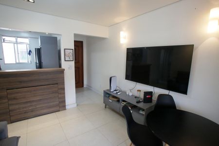 Sala de apartamento para alugar com 2 quartos, 50m² em Taquara, Rio de Janeiro