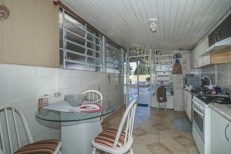 Casa à venda com 300m², 3 quartos e 2 vagasCozinha