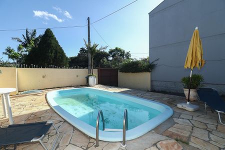 Casa à venda com 300m², 3 quartos e 2 vagasPiscina