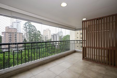 Apartamento à venda com 141m², 3 quartos e 3 vagasVaranda