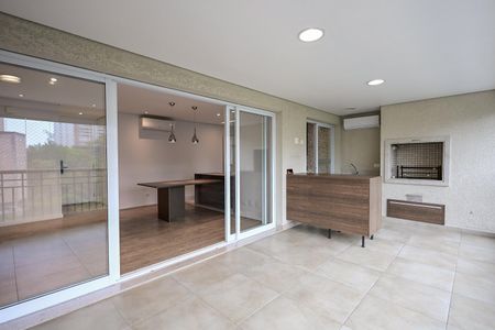 Apartamento à venda com 141m², 3 quartos e 3 vagasVaranda