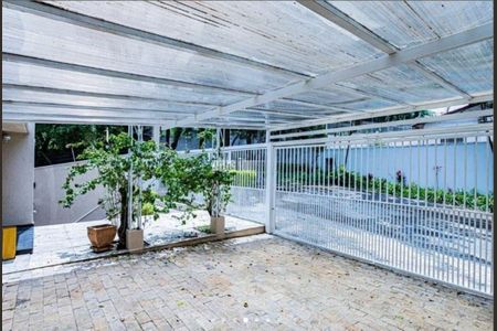 Casa à venda com 314m², 3 quartos e 2 vagas