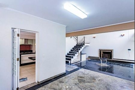 Casa à venda com 314m², 3 quartos e 2 vagas