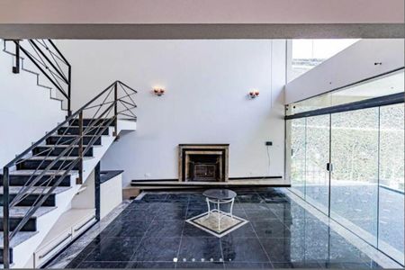 Casa à venda com 3 quartos, 314m² em City América, São Paulo