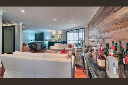 Apartamento à venda com 3 quartos, 194m² em Indianópolis, São Paulo