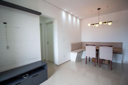 Sala  de apartamento para alugar com 2 quartos, 52m² em Vila Haro, Sorocaba