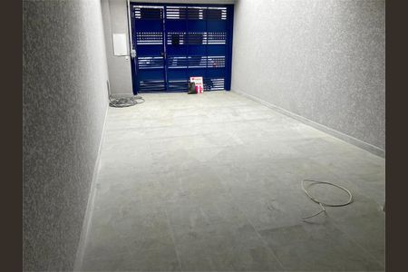 Casa à venda com 3 quartos, 116m² em Jardim Alzira, São Paulo