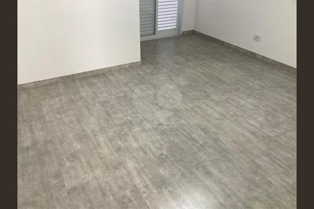 Casa à venda com 3 quartos, 116m² em Jardim Alzira, São Paulo