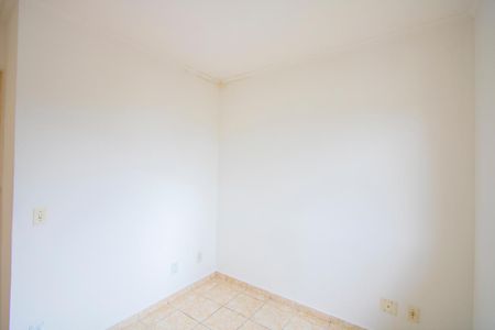 Quarto 2 de apartamento para alugar com 2 quartos, 49m² em Cidade São Jorge, Santo André