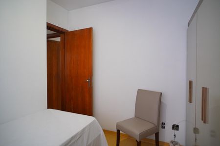 Quarto 1 de apartamento à venda com 2 quartos, 52m² em Sarandi, Porto Alegre