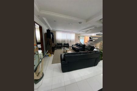 Casa à venda com 4 quartos, 321m² em Vila Rosalia, Guarulhos