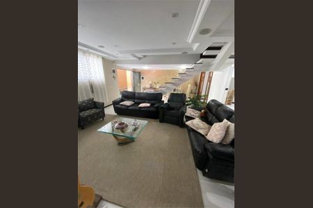 Casa à venda com 4 quartos, 321m² em Vila Rosalia, Guarulhos