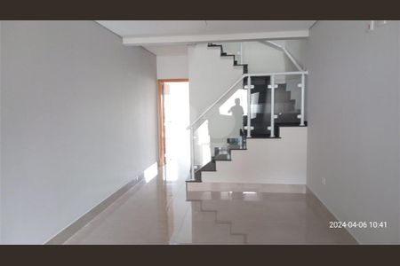 Casa à venda com 3 quartos, 110m² em Parque Sao Domingos, São Paulo