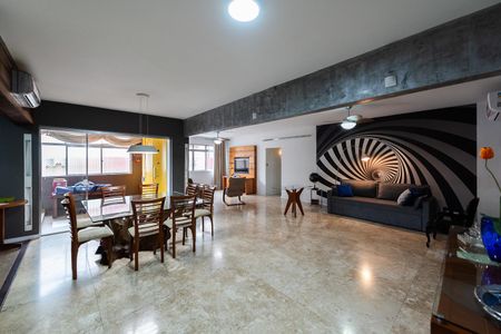 Apartamento para alugar com 2 quartos, 207m² em José Menino, Santos