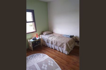 Casa à venda com 3 quartos, 250m² em Jardim Domitila, São Paulo