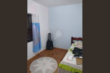 Casa à venda com 3 quartos, 250m² em Jardim Domitila, São Paulo