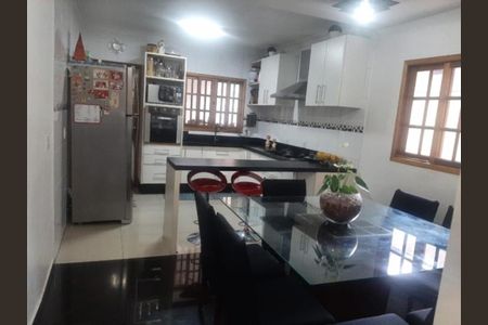 Casa à venda com 3 quartos, 280m² em Jardim Nossa Senhora do Carmo, São Paulo