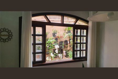 Casa à venda com 120m², 3 quartos e 2 vagas