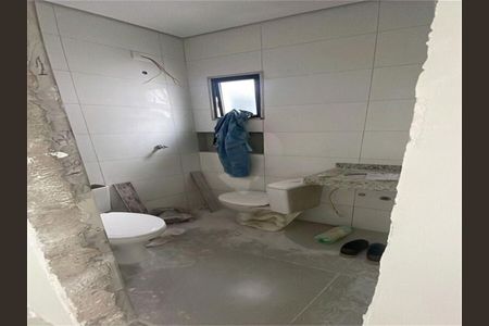 Casa à venda com 3 quartos, 75m² em Parque das Nações, Santo André