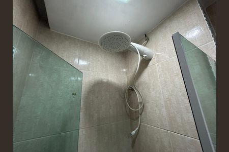 Apartamento à venda com 48m², 2 quartos e 1 vagaChuveiro